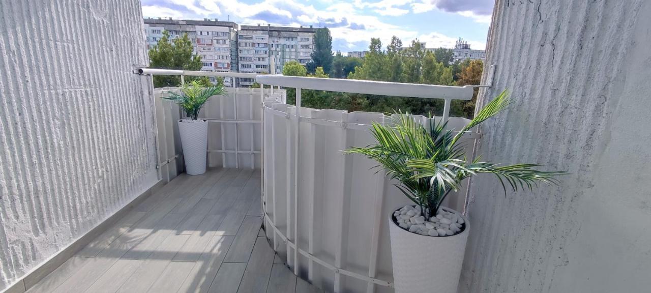 Large Apartment Near The Airport And City Center Chisinau Exterior photo